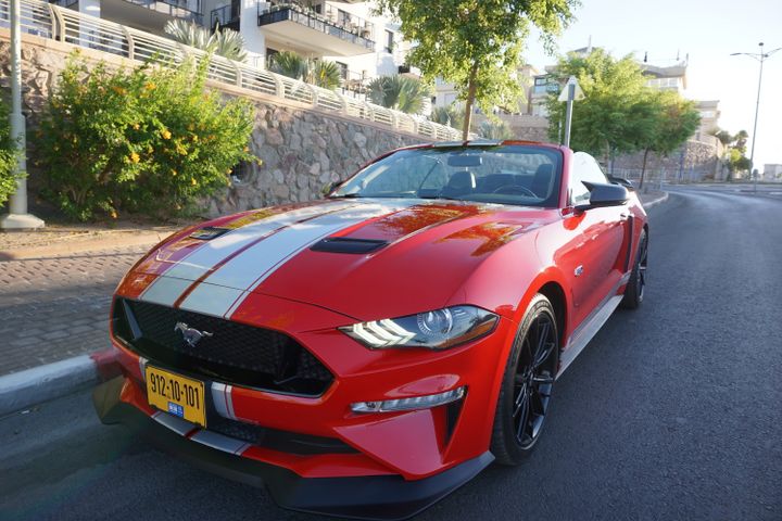 מודעת רכב פורד מוסטנג