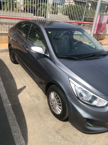 יונדאי אקסנט i25