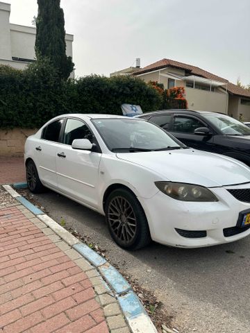 מאזדה 3