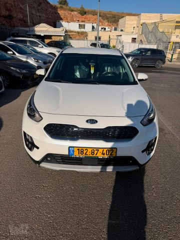 קיה נירו