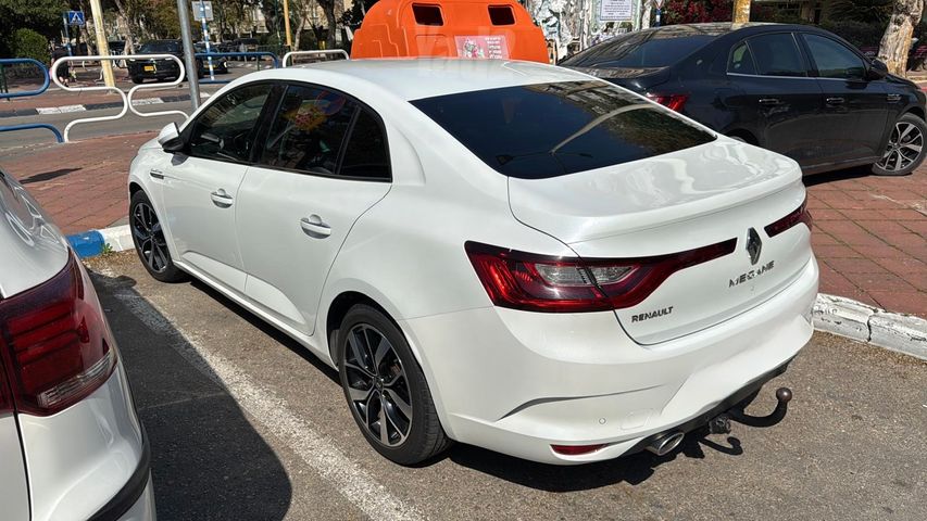 רנו מגאן