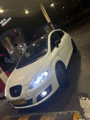 סיאט לאון