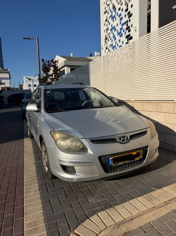 יונדאי i30