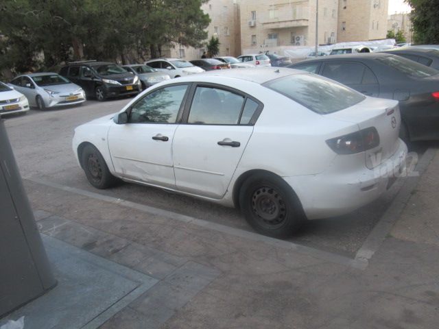 מאזדה 3