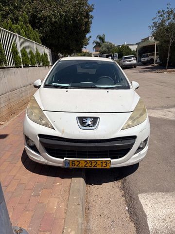 מודעת רכב פיג'ו 207