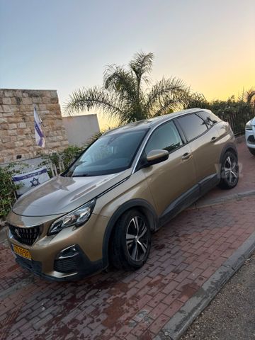 פיג'ו 3008