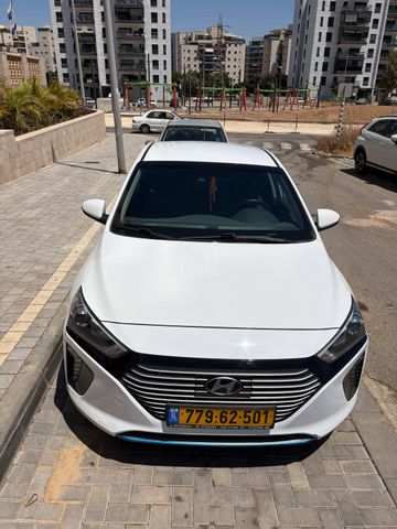 יונדאי איוניק