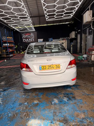 יונדאי אקסנט i25