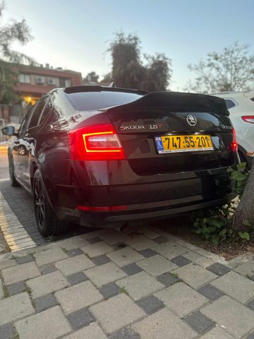 סקודה אוקטביה