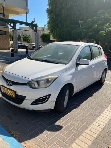 יונדאי i20