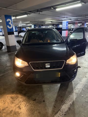 סיאט ארונה