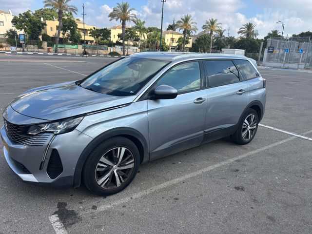 פיג'ו 5008
