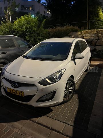 יונדאי i30