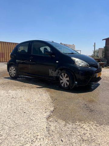 טויוטה אייגו