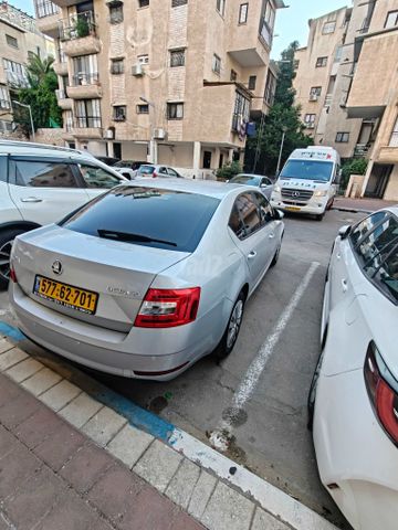 סקודה אוקטביה
