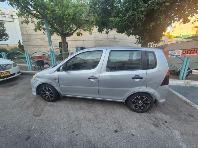 מודעת רכב דייהטסו YRV