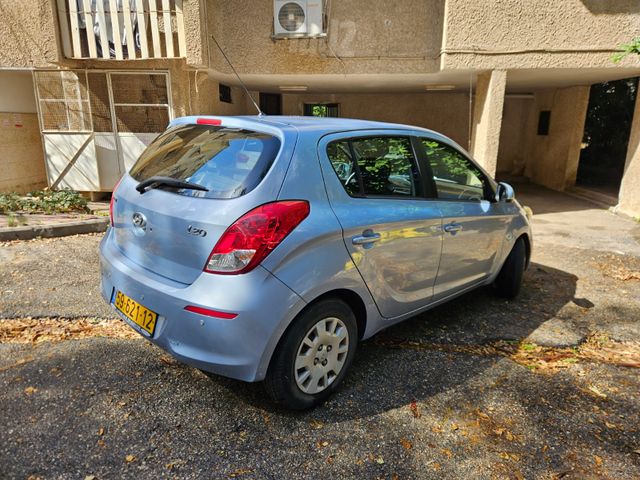 יונדאי i20