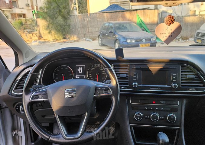 סיאט לאון