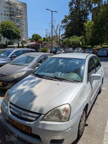 סוזוקי ליאנה