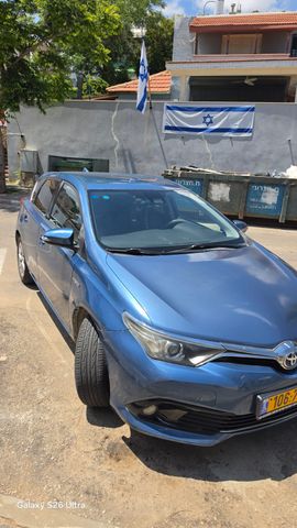 טויוטה אוריס