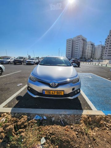 מודעת רכב טויוטה אוריס