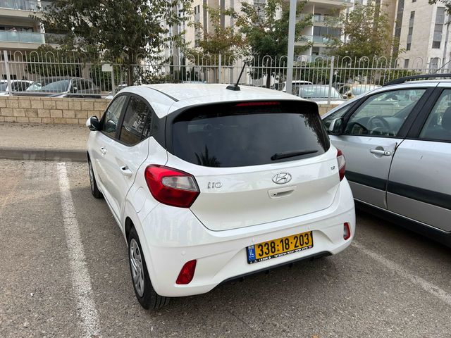 יונדאי i10