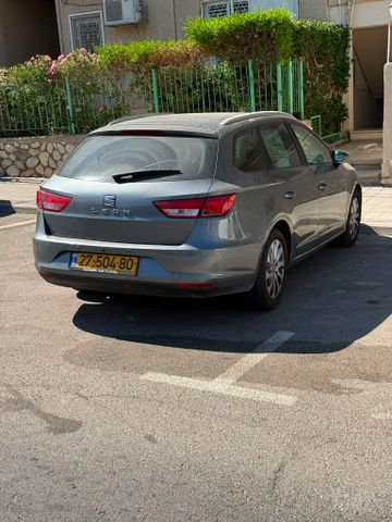 מודעת רכב סיאט לאון