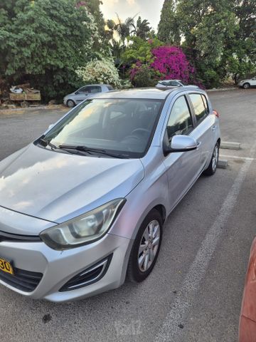 יונדאי i20