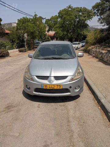 מיצובישי גרנדיס