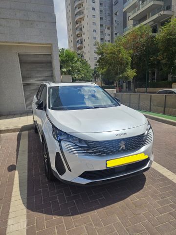 פיג'ו 5008