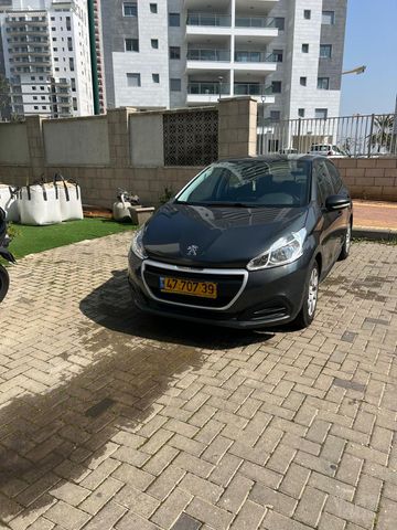 פיג'ו 208
