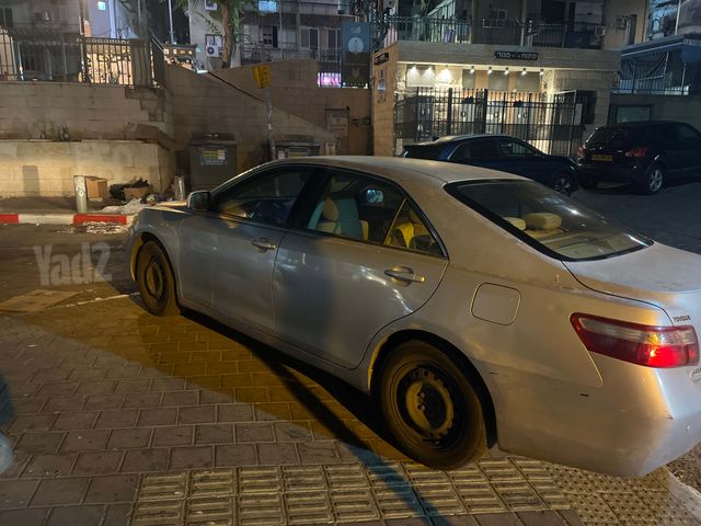 טויוטה קאמרי