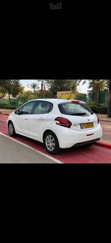 מודעת רכב פיג'ו 208