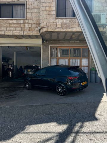 סיאט לאון