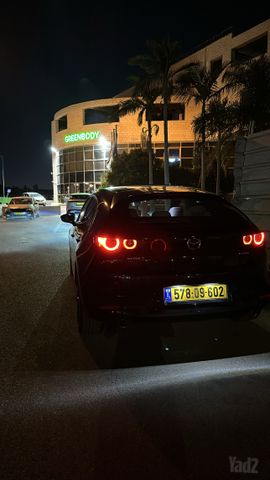 מודעת רכב מאזדה 3
