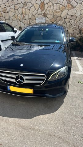 מודעת רכב מרצדס-בנץ E-class