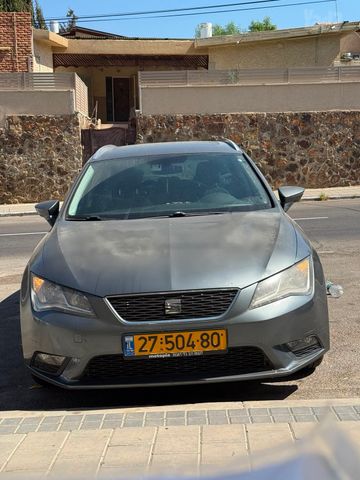 סיאט לאון