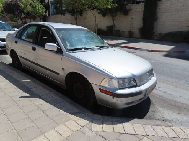 וולוו S40
