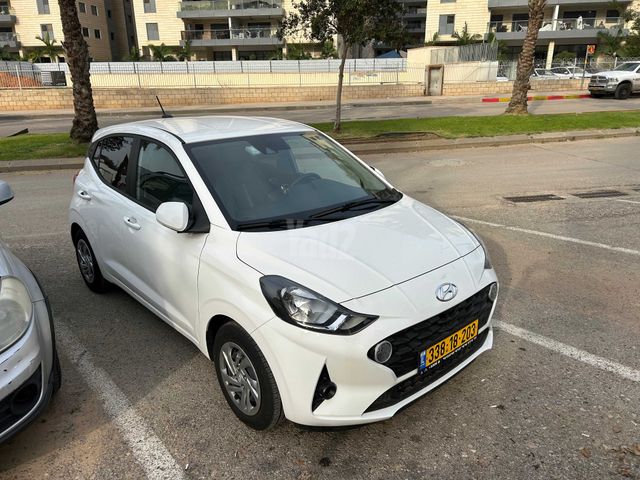 יונדאי i10