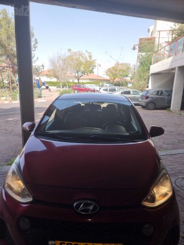 יונדאי i10