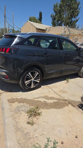 פיג'ו 3008
