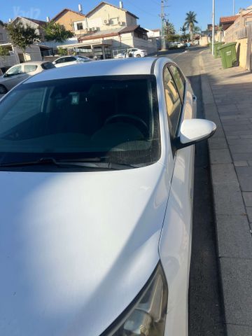 יונדאי איוניק