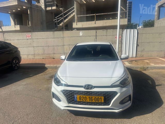יונדאי i20