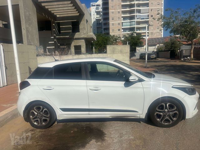 יונדאי i20
