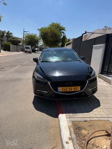 מאזדה 3