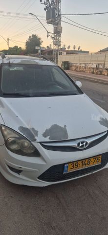 יונדאי i30