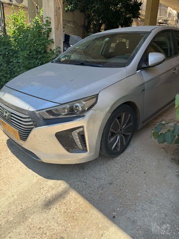 יונדאי איוניק