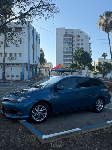 טויוטה אוריס
