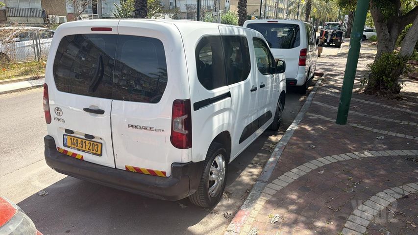טויוטה פרואייס סיטי
