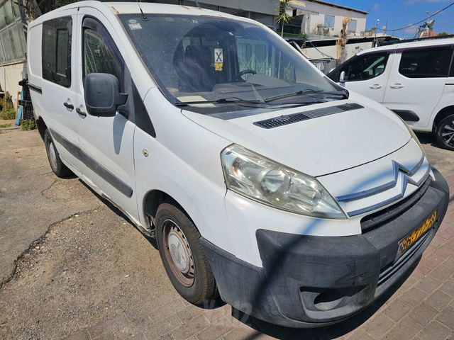 מודעת רכב סיטרואן ג'אמפי